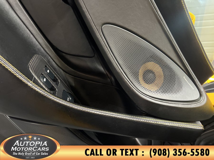 Used 2017 McLaren 570S RWD image 13