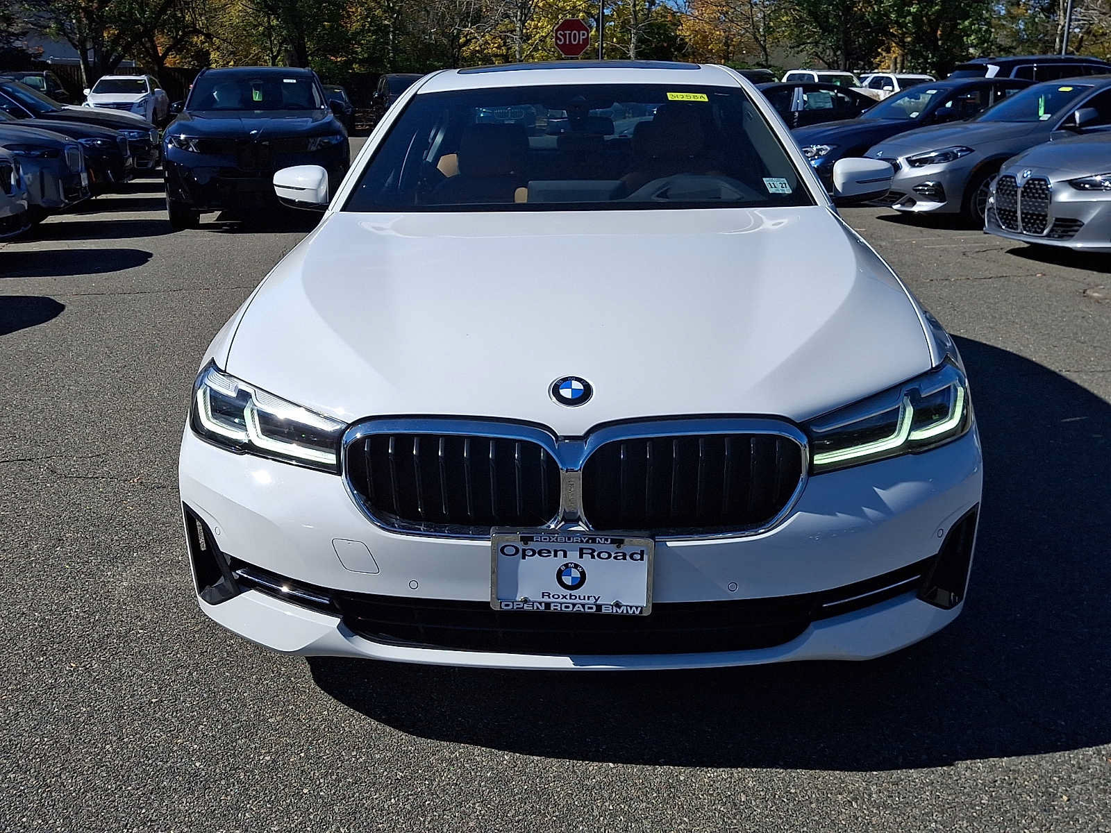 Used 2022 BMW 540i xDrive w/ Premium Package AWD/4WD image 2