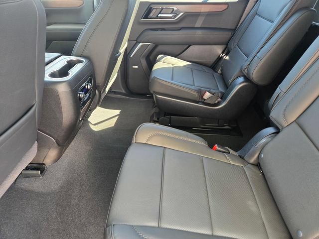 New 2026 GMC Yukon Denali RWD image 6