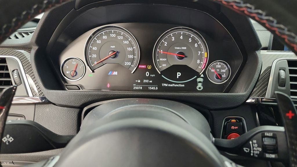Used 2020 BMW M4 Coupe w/ Competition Package RWD image 32