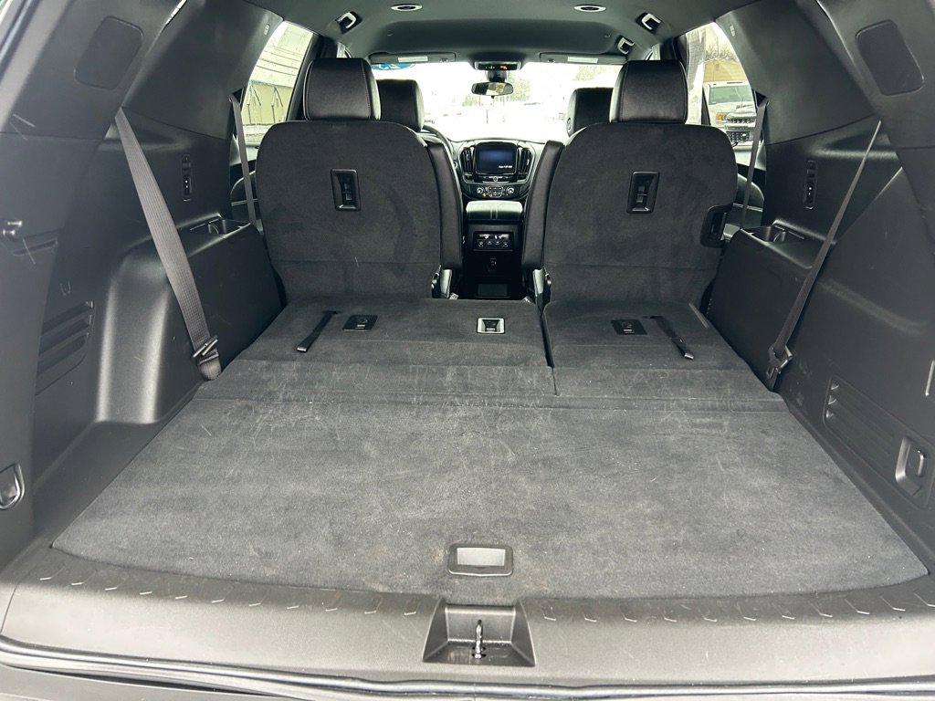 Used 2023 Chevrolet Traverse LT image 35