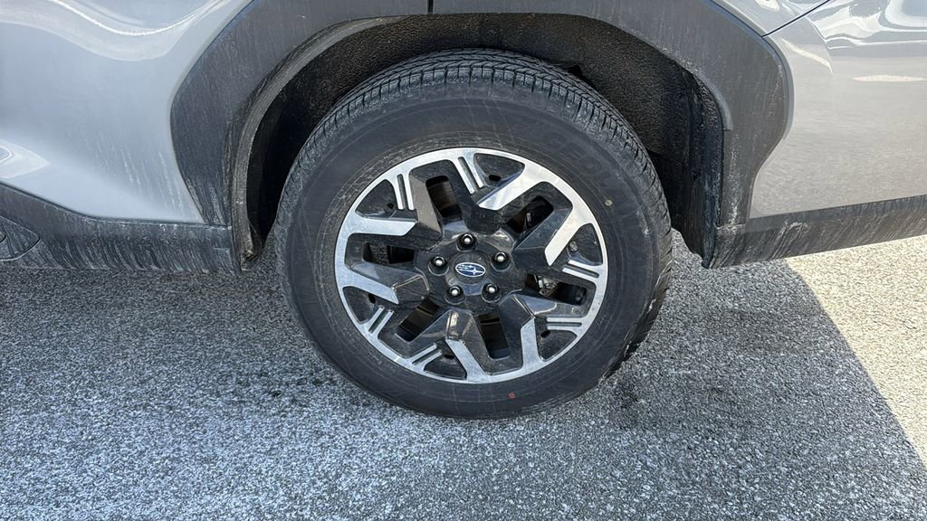 Certified 2025 Subaru Forester Premium image 9