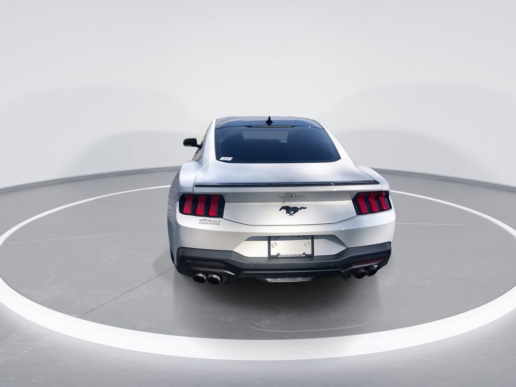 Used 2024 Ford Mustang Coupe RWD image 7