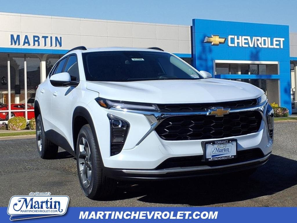 New 2025 Chevrolet Trax LT w/ Driver Confidence Package
