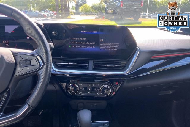 Used 2024 Chevrolet Trax RS w/ Sunroof Package FWD image 5