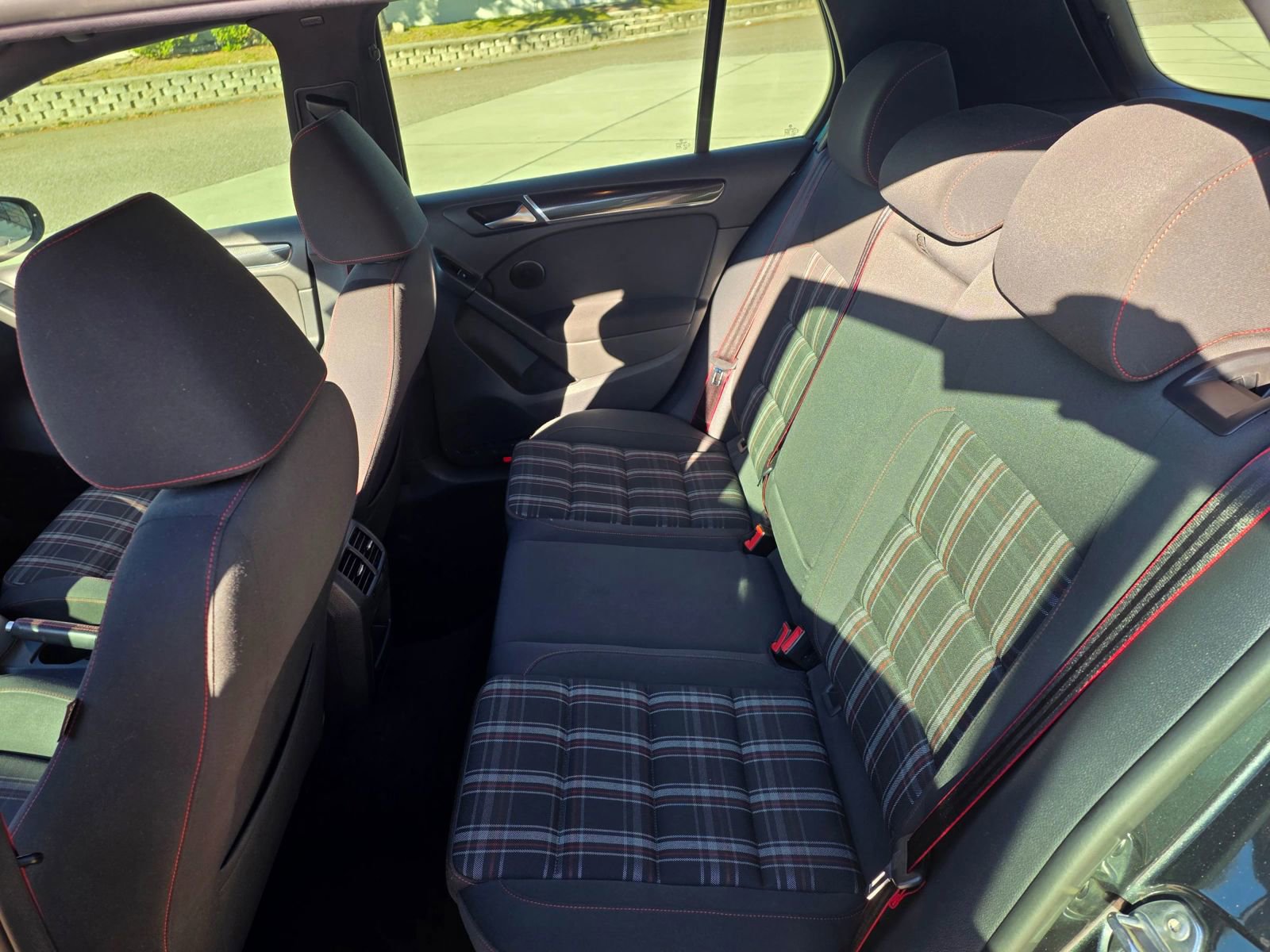 Used 2014 Volkswagen GTI Wolfsburg Edition image 19