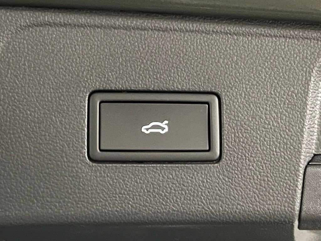 New 2026 Volkswagen Atlas SE image 40