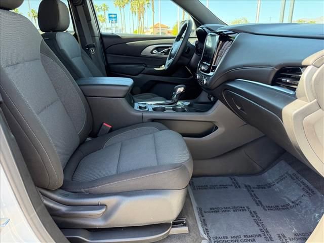 Certified 2023 Chevrolet Traverse LT FWD image 13