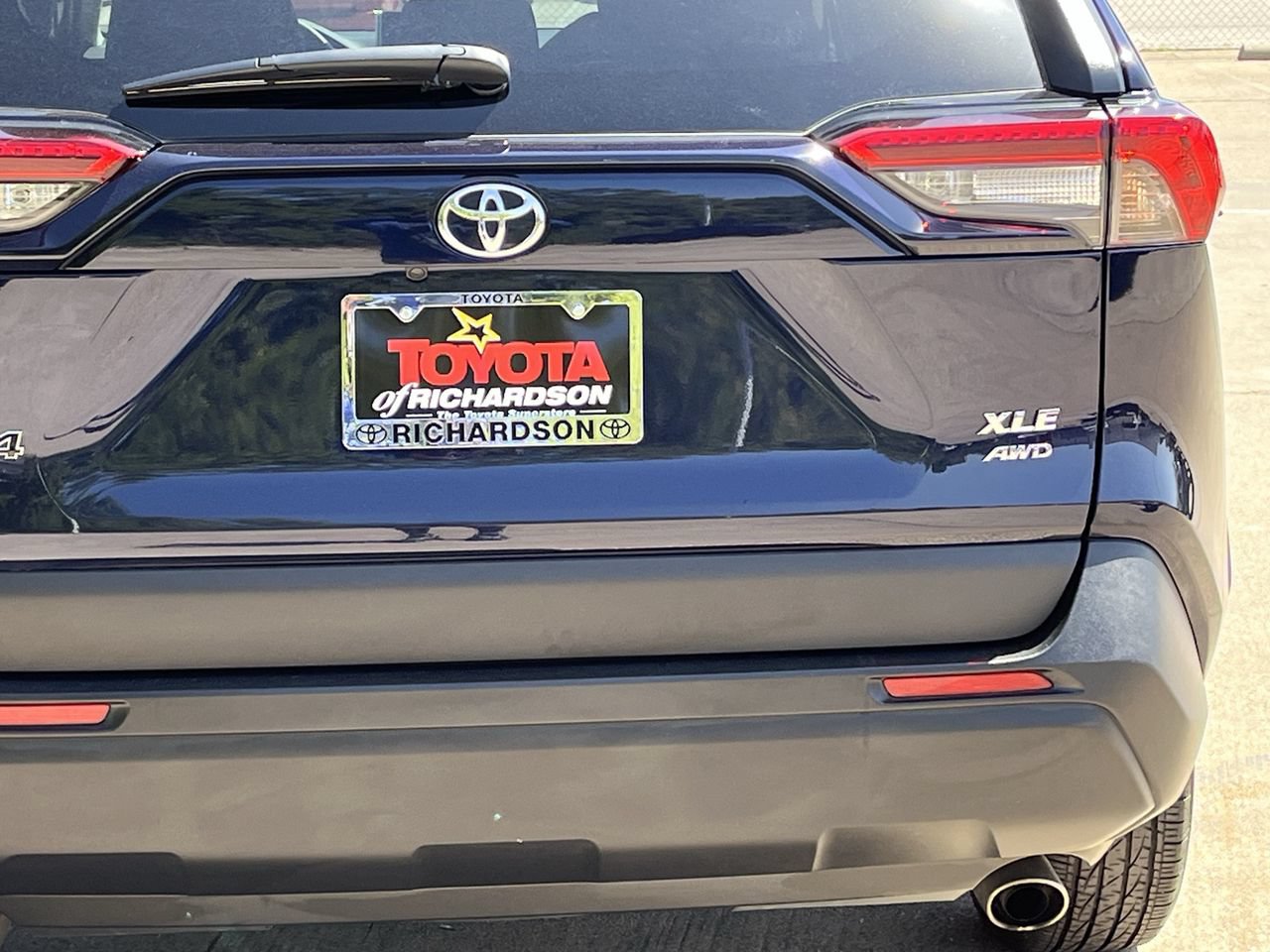 Used 2025 Toyota RAV4 XLE AWD/4WD image 6