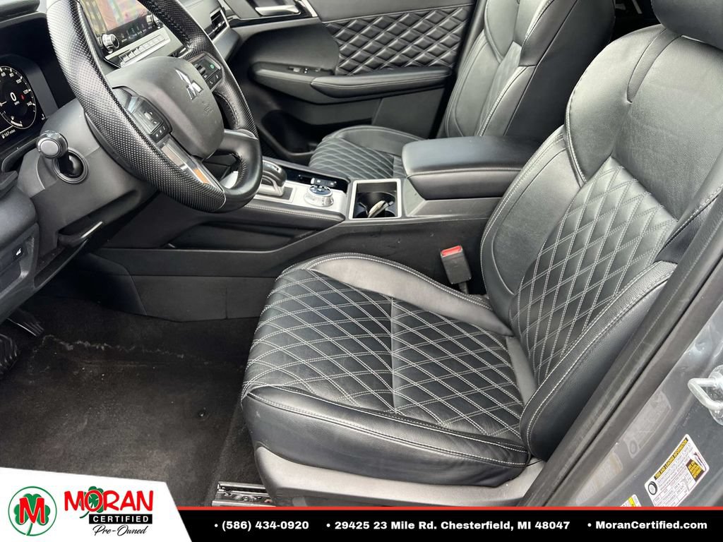 Used 2024 Mitsubishi Outlander SEL FWD image 16