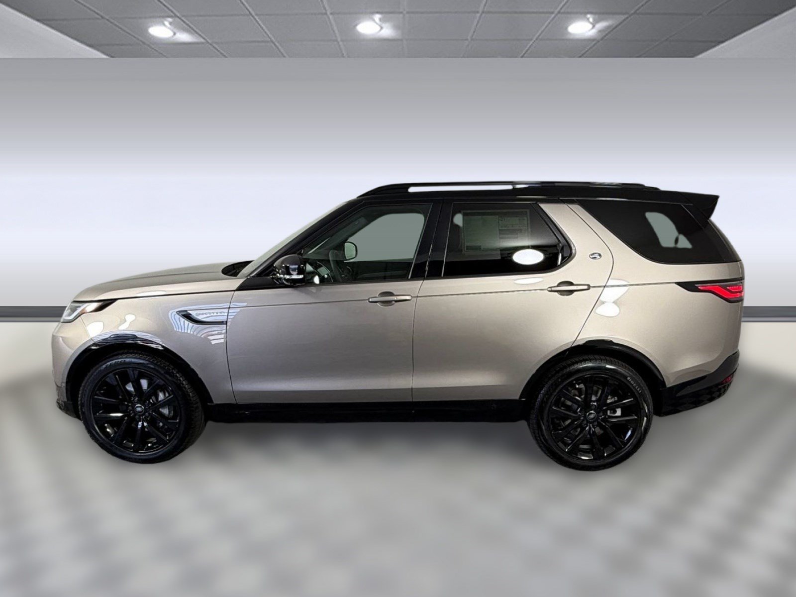 New 2026 Land Rover Discovery Dynamic SE AWD/4WD image 2