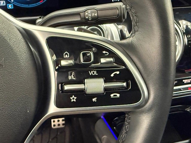 Certified 2022 Mercedes-Benz GLB 250 4MATIC image 15