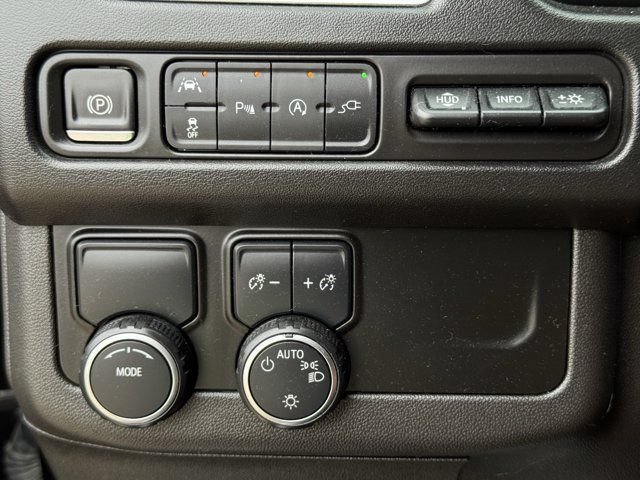 Used 2021 Chevrolet Tahoe Premier RWD image 24
