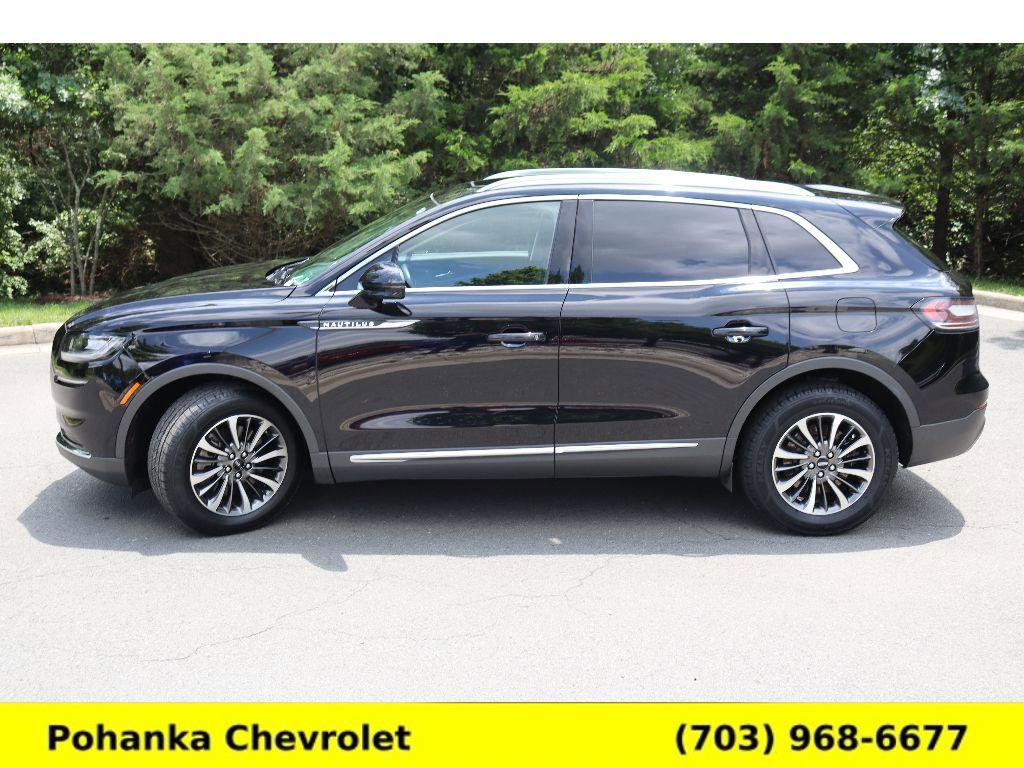 Used 2023 Lincoln Nautilus Reserve image 4