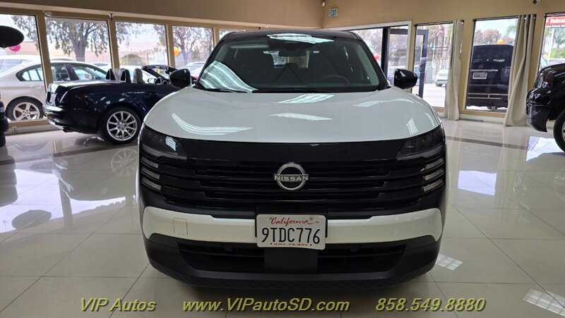 Used 2025 Nissan Kicks SV FWD image 7
