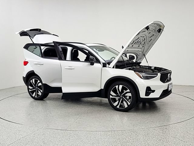New 2026 Volvo XC40 B5 Ultra w/ Protection Package Premier AWD/4WD image 10