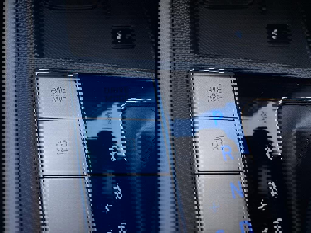 New 2025 Hyundai Elantra Sport image 23