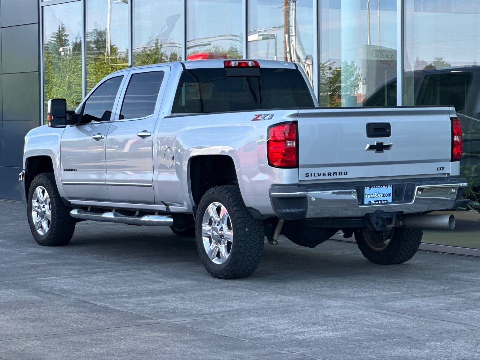 Used 2018 Chevrolet Silverado 2500 LTZ w/ Duramax Plus Package AWD/4WD image 5