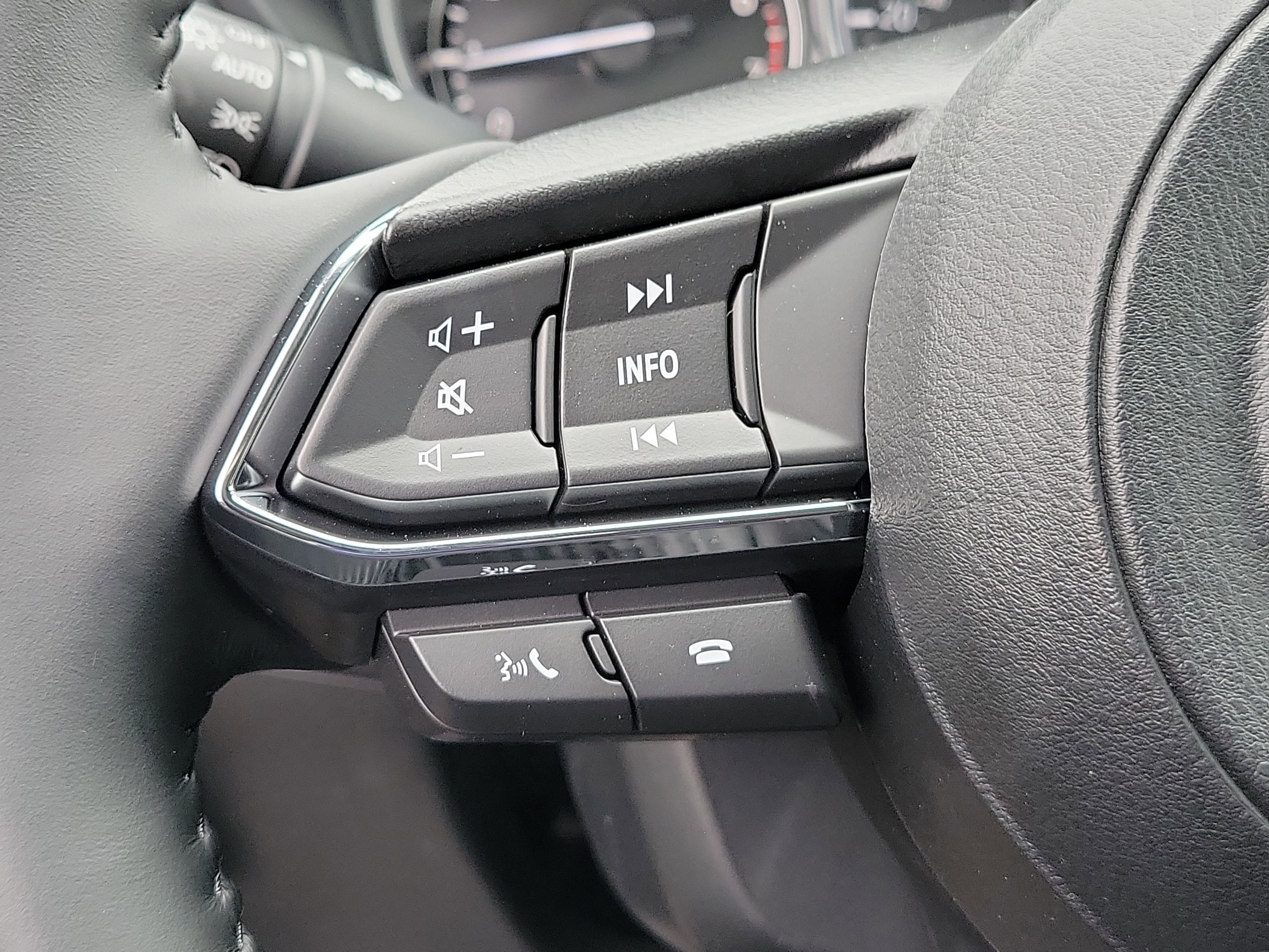 New 2025 MAZDA CX-5 AWD 2.5 S w/ Preferred Package image 15