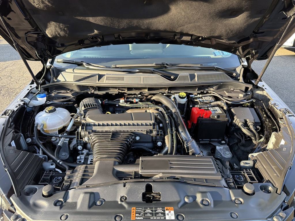 Used 2025 Lincoln Corsair Reserve image 34