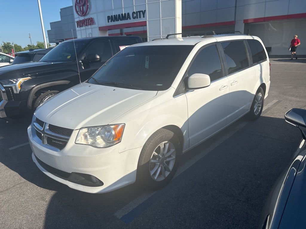 Used 2018 Dodge Grand Caravan SXT w/ Driver Convenience Group image 6