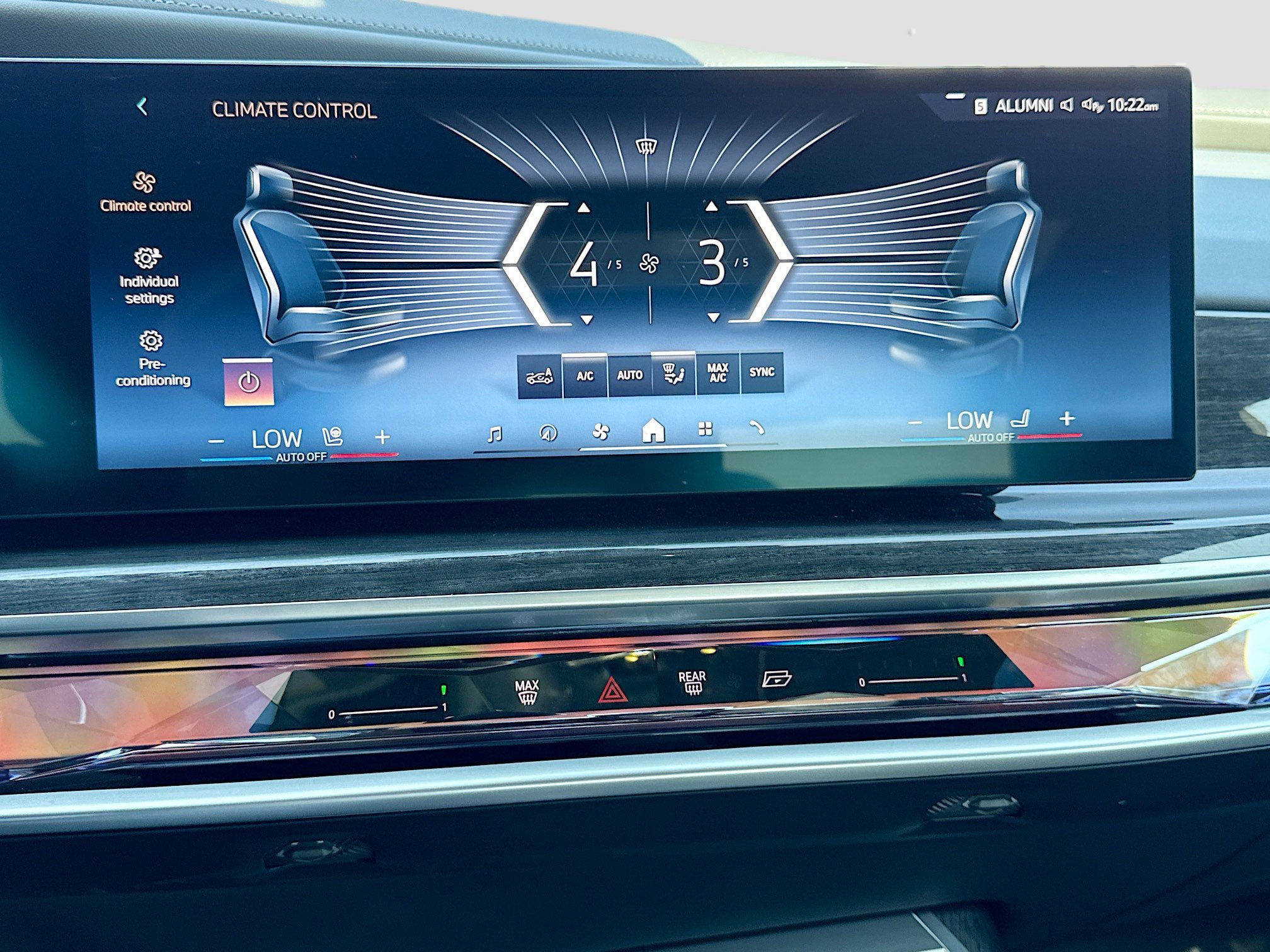 Used 2026 BMW 740i image 34