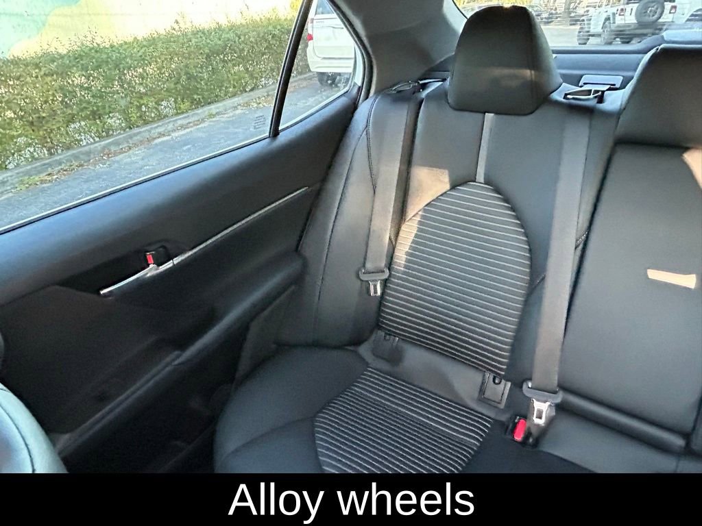 Used 2024 Toyota Camry SE w/ Convenience Package image 12