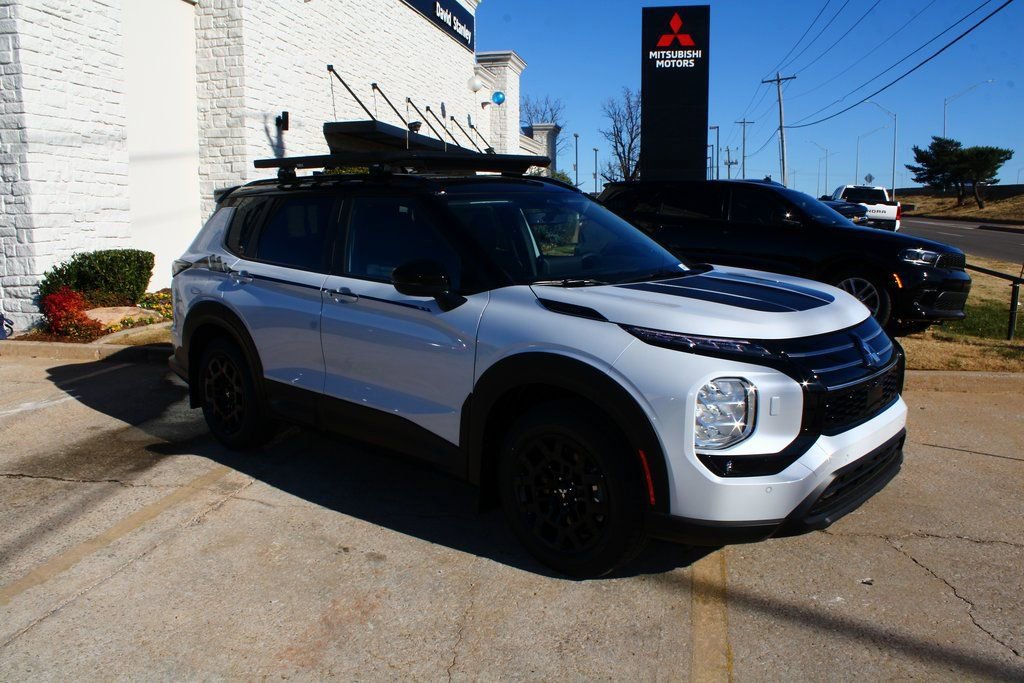 New 2026 Mitsubishi Outlander Trail Edition image 7