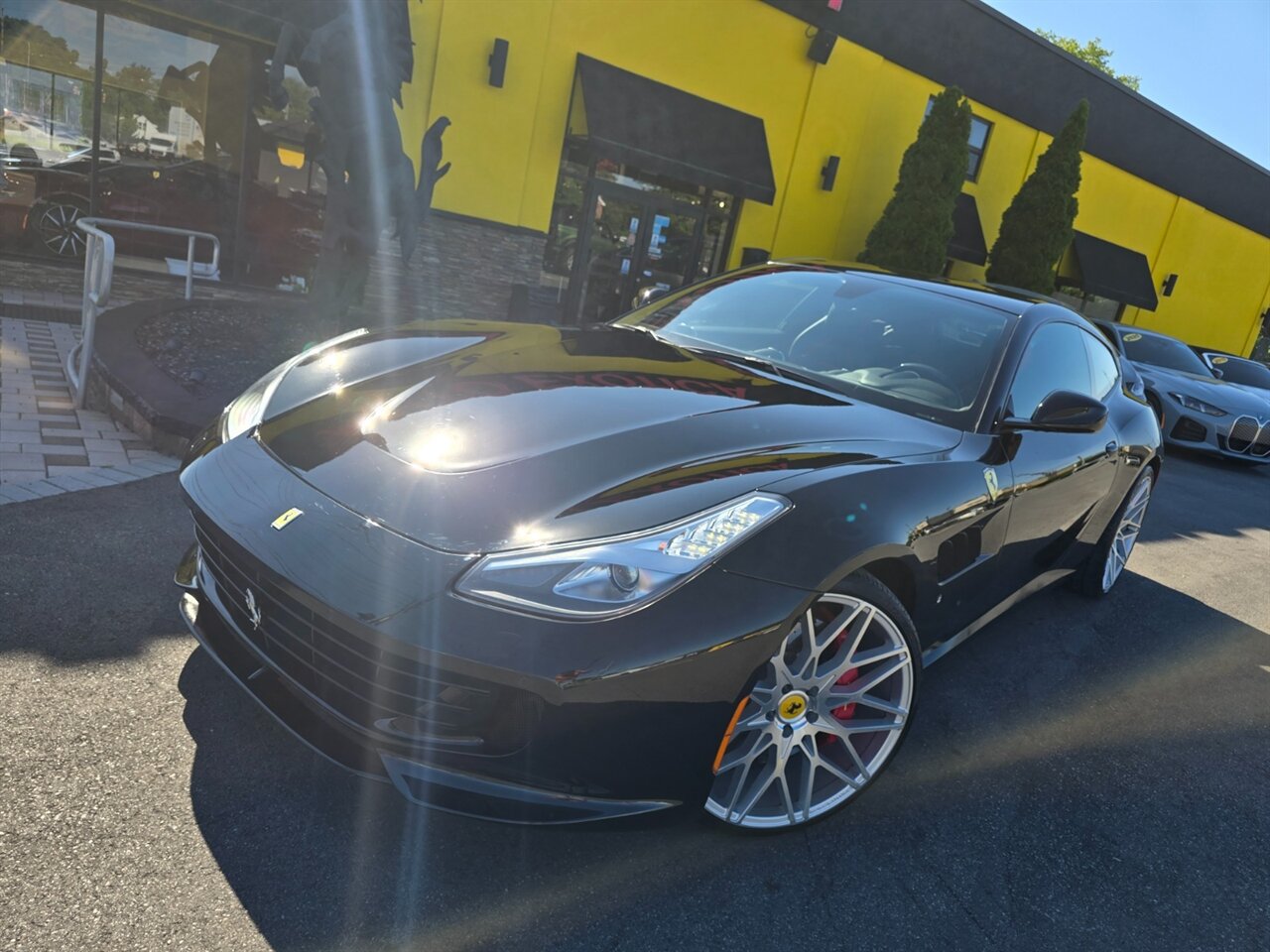 Used 2017 Ferrari GTC4Lusso AWD/4WD image 3