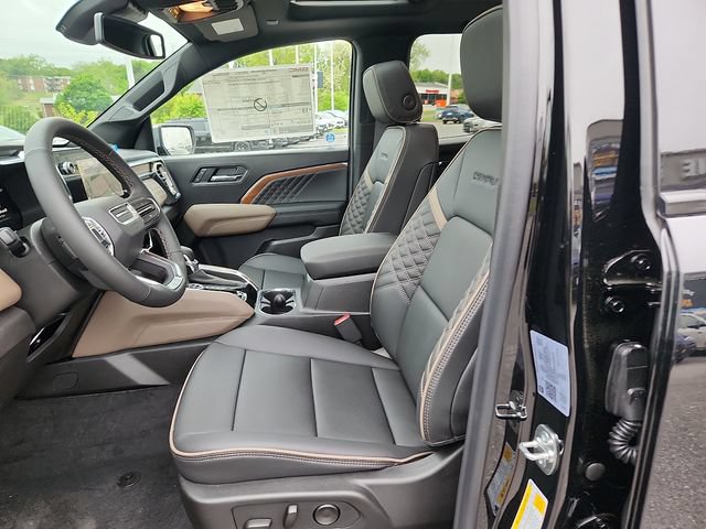 Used 2026 GMC Canyon Denali w/ LPO, Denali Black Edition AWD/4WD image 9