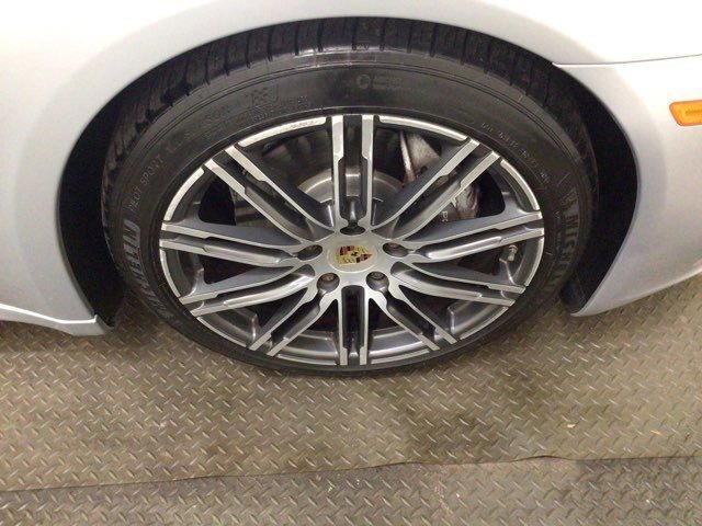 Used 2016 Porsche Panamera Edition image 29