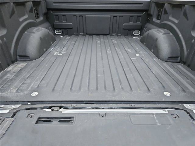 Certified 2025 Ford F150 Platinum w/ Equipment Group 702A High AWD/4WD image 6