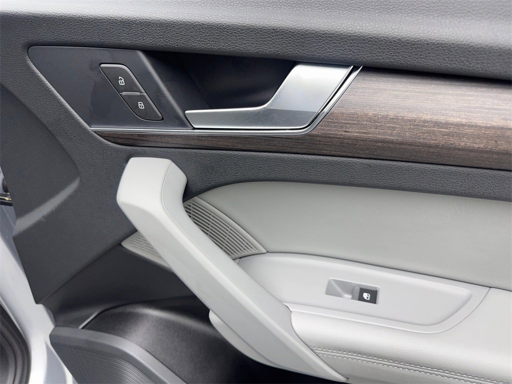 Used 2023 Audi Q5 2.0T Premium Plus w/ Premium Plus Package image 50