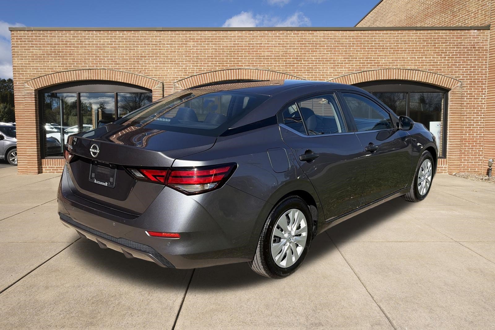 Used 2025 Nissan Sentra S FWD image 3