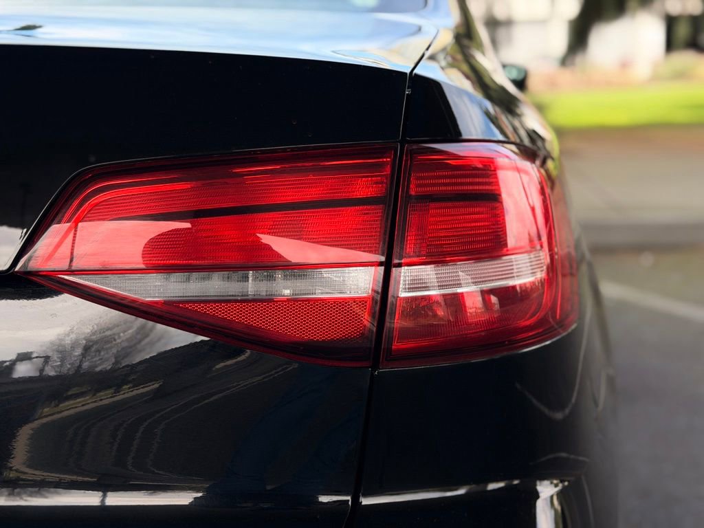 Used 2015 Volkswagen Jetta S image 15