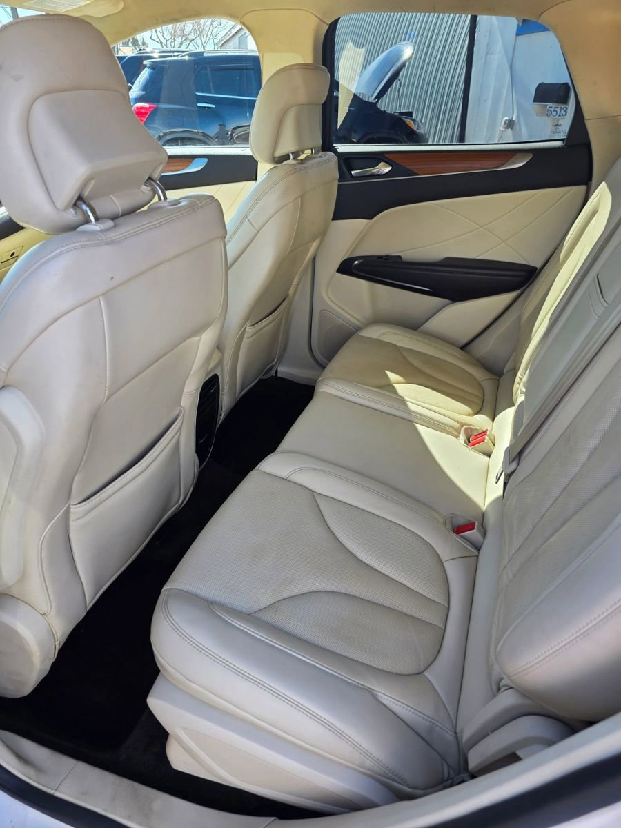 Used 2016 Lincoln MKC Reserve w/ Lincoln MKC Climate Package image 9