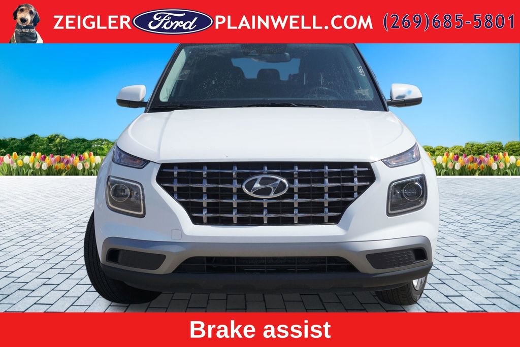 Used 2022 Hyundai Venue SEL FWD image 8