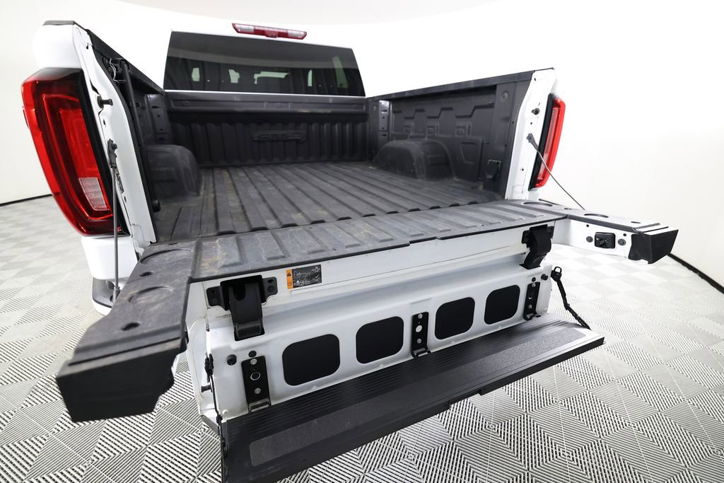 Used 2024 GMC Sierra 1500 AT4 w/ Technology Package image 8