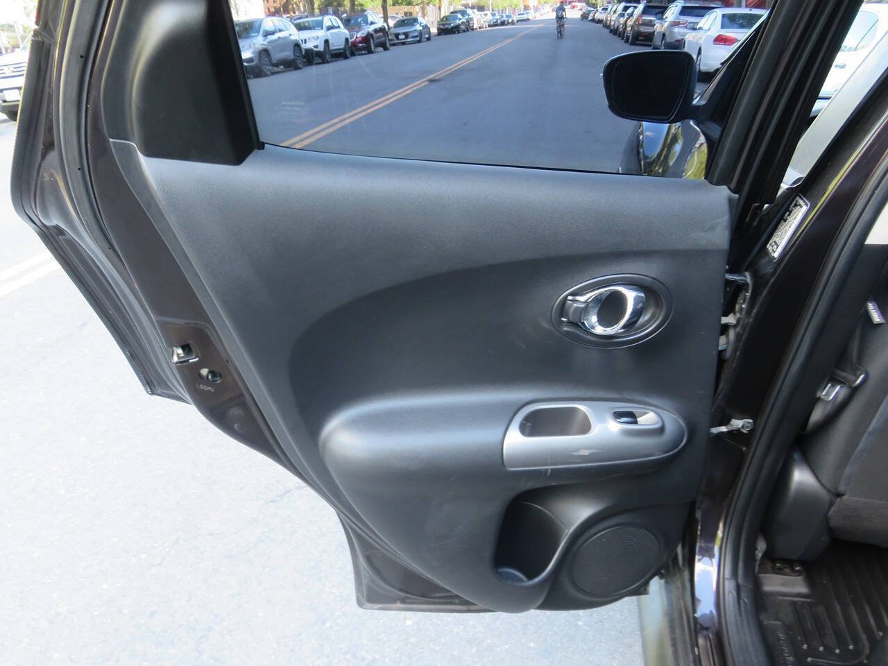 Used 2016 Nissan Juke S AWD/4WD image 28
