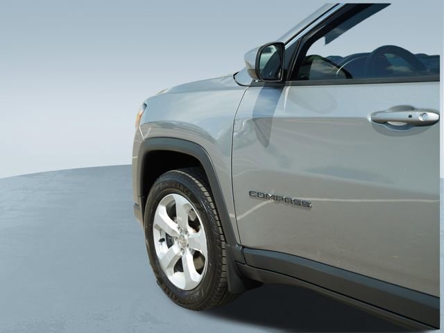 Used 2020 Jeep Compass Latitude w/ Cold Weather Group AWD/4WD image 36
