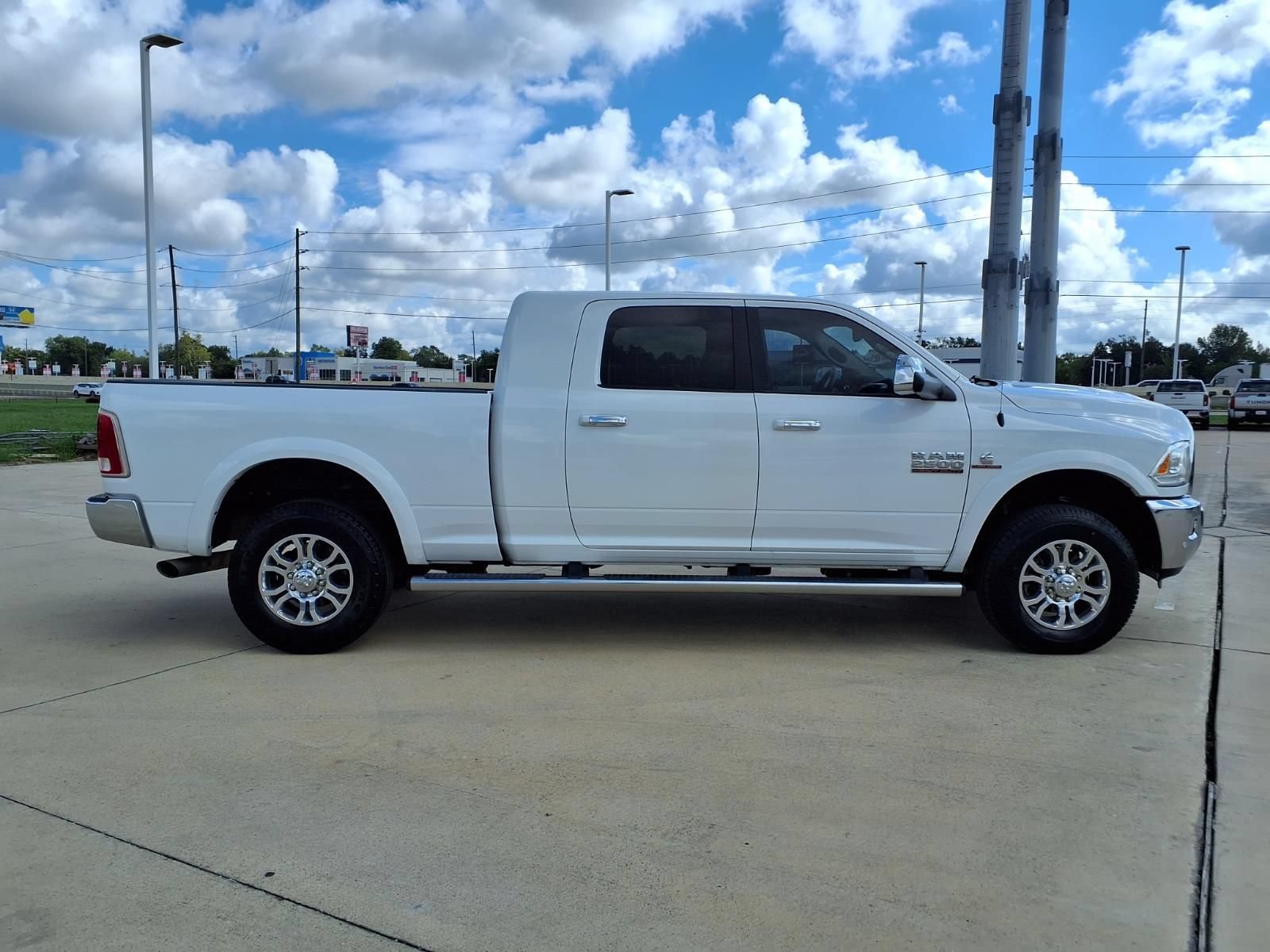 Used 2017 RAM 2500 Laramie AWD/4WD image 5
