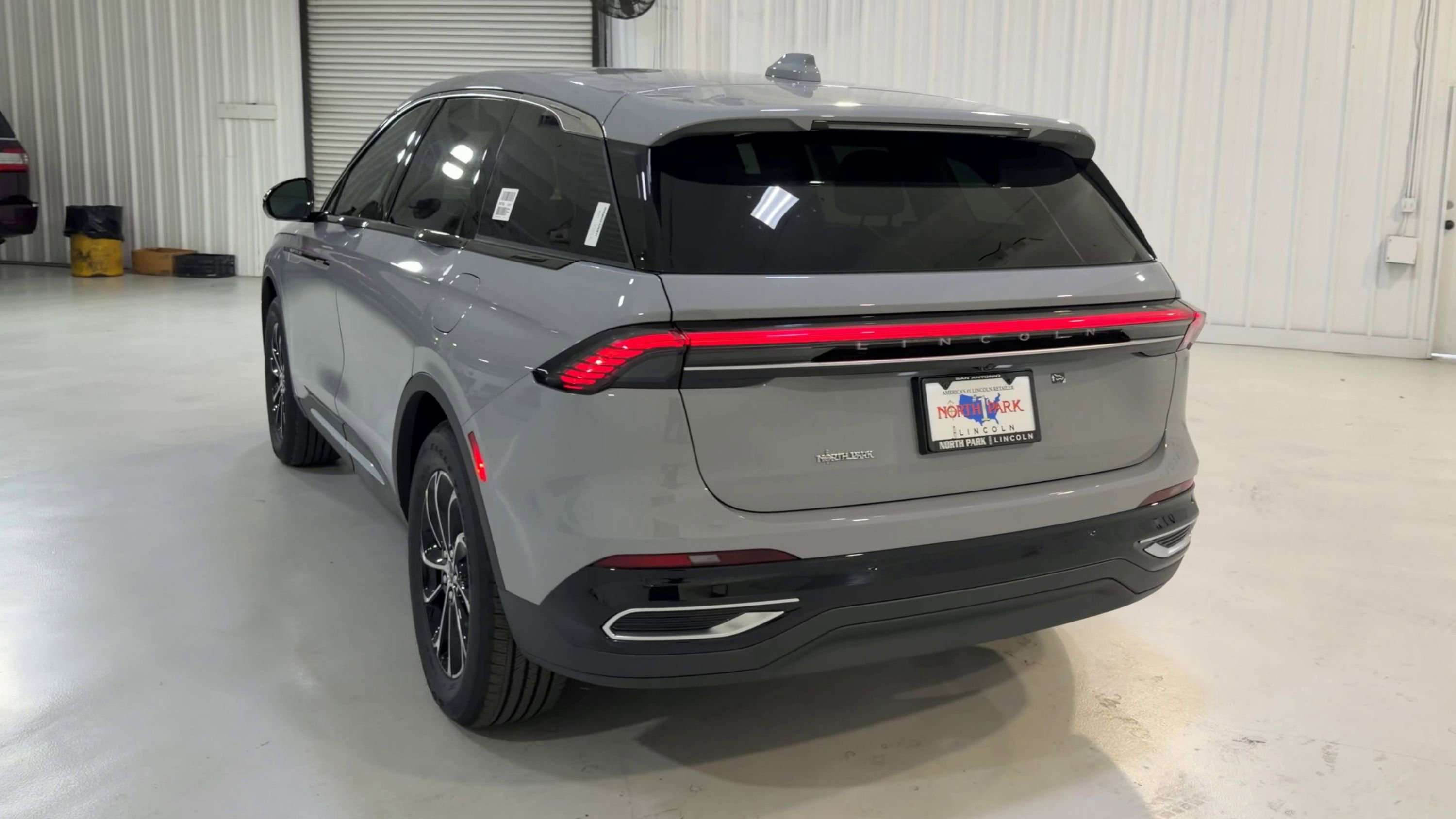New 2026 Lincoln Nautilus Premier AWD/4WD image 8