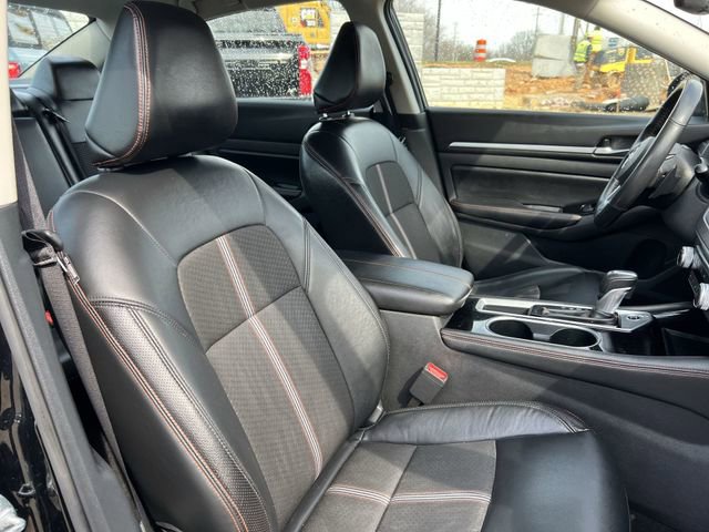 Used 2024 Nissan Altima 2.5 SR image 23
