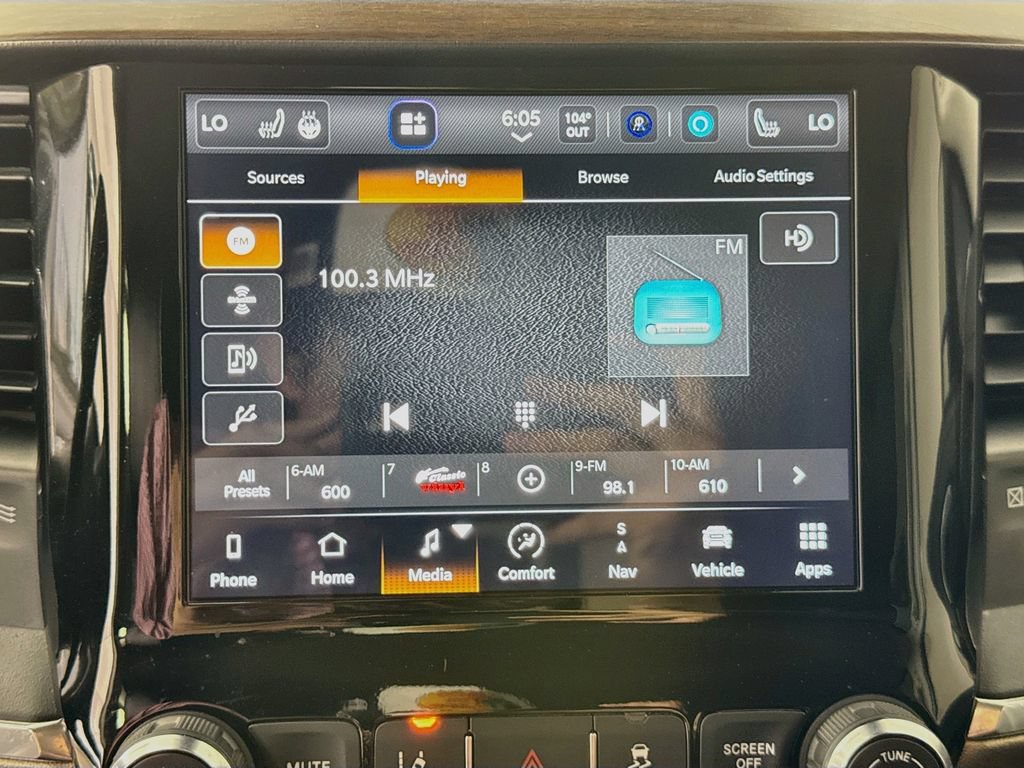 Used 2024 RAM 2500 Laramie w/ Safety Group AWD/4WD image 14