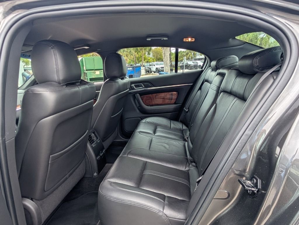 Used 2015 Lincoln MKS AWD w/ Equipment Group 201A image 13