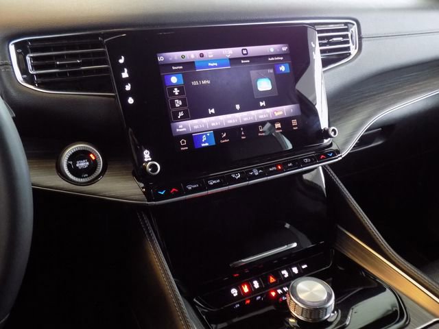 Certified 2024 Jeep Wagoneer L Series II image 13