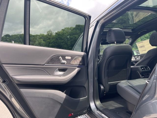 New 2025 Mercedes-Benz GLS 63 AMG 4MATIC image 25