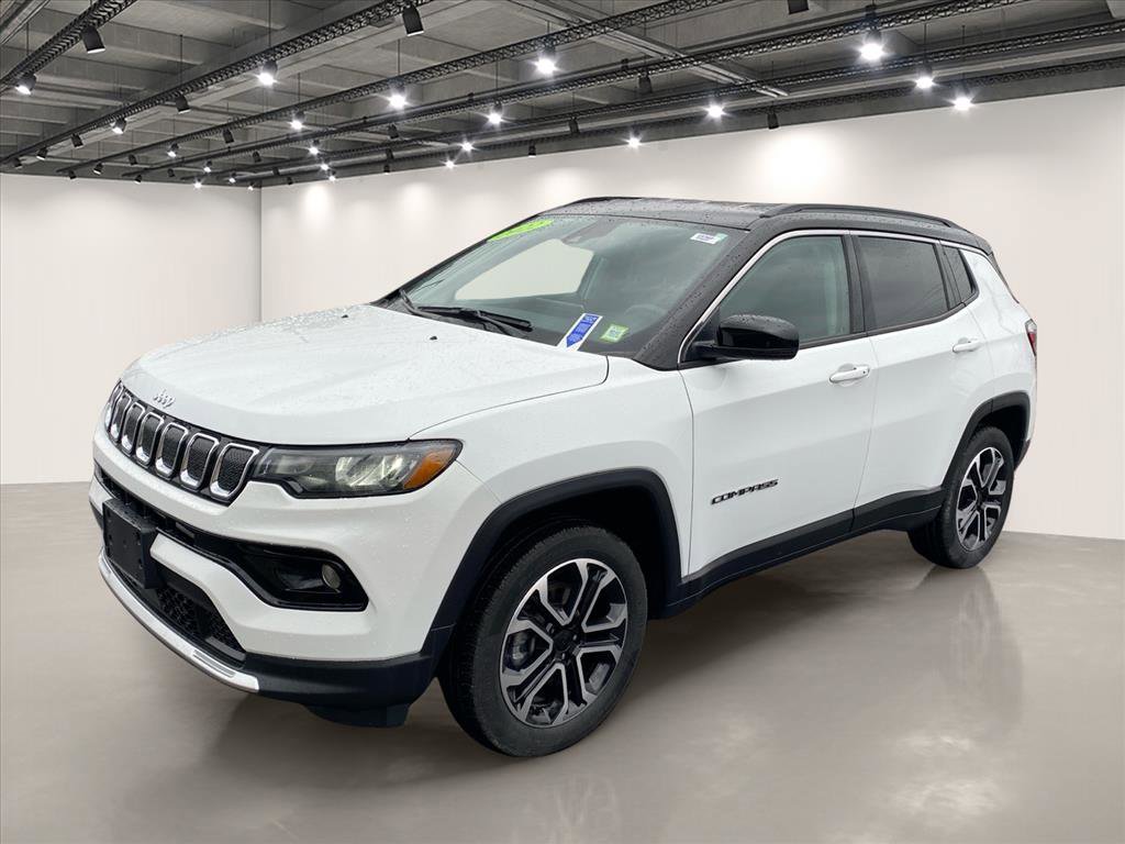 Used 2022 Jeep Compass Limited AWD/4WD image 3