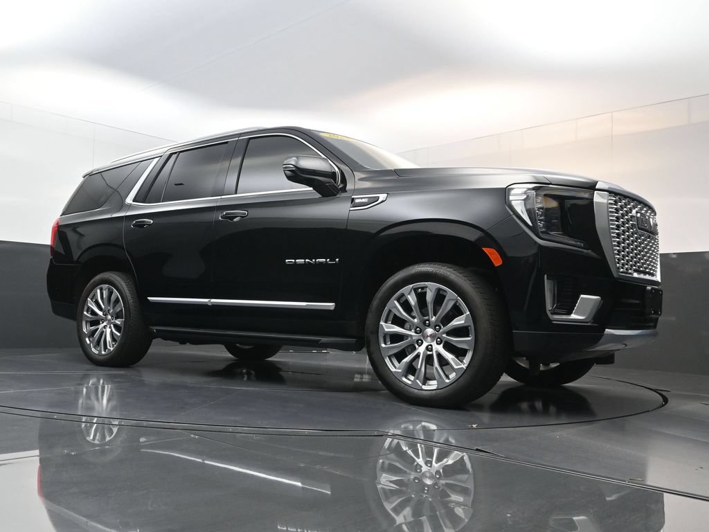 Used 2024 GMC Yukon Denali w/ Advanced Technology Package AWD/4WD image 23