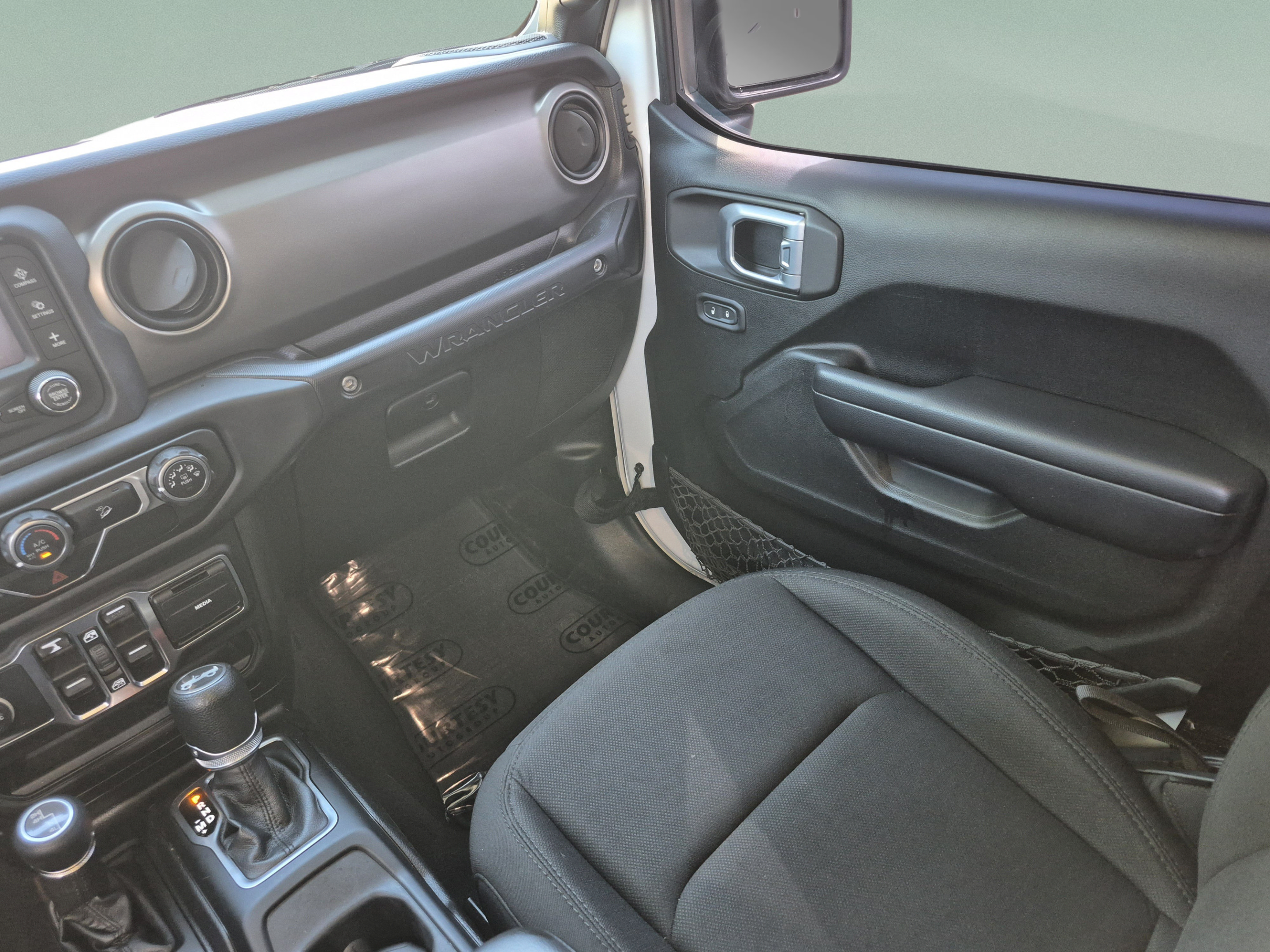 Used 2019 Jeep Wrangler Unlimited Sport S AWD/4WD image 13